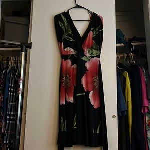 Roulette floral dress in L